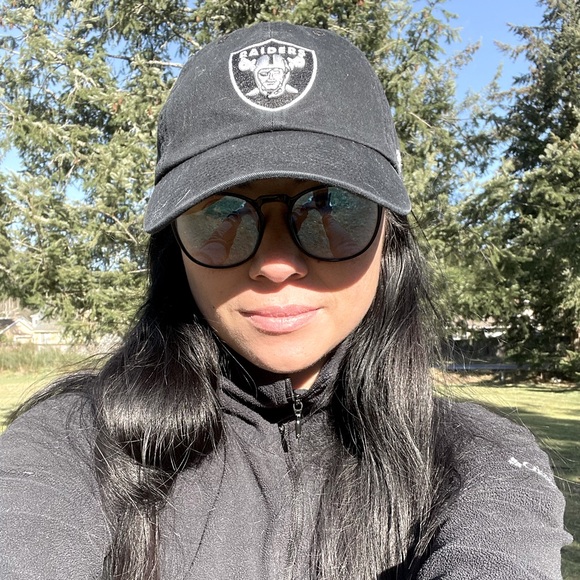 Meet your Posher, Sharissa - Picture 1 of 1